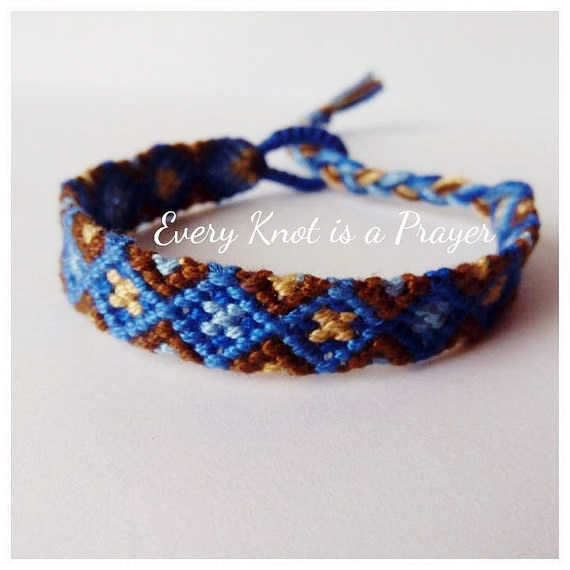 Friendship bracelets knotted for a good cause Mogul